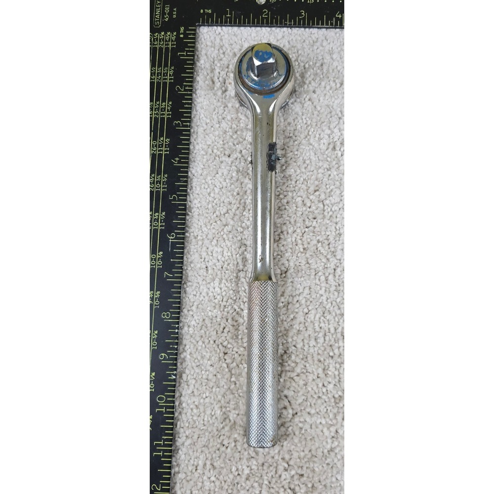 Husky Ratchet Wrench Silver 1/2" Drive 24201 Knurled Grip‎